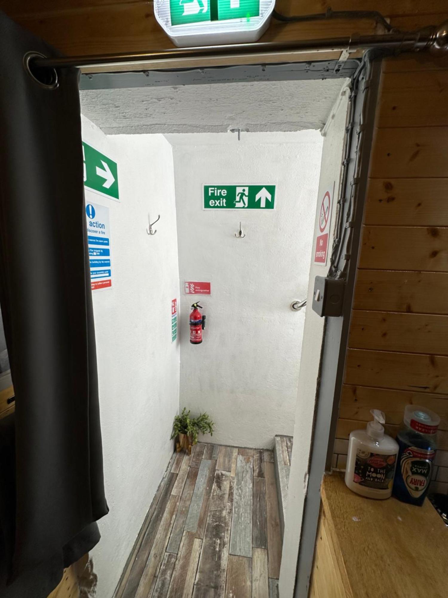 The Old Water Pumping Station Quirky Underground Hobbit House Penzance Exterior foto